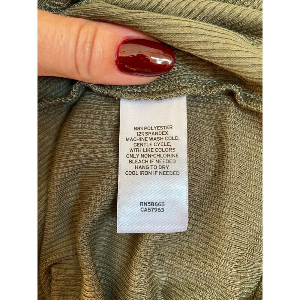 BP Women fitted ribbed olive dress BNWOT sz Xsmall front slit long sleeve - Picture 7 of 8